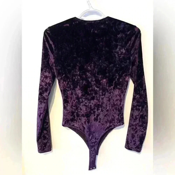 WAYF Velvet Bodysuit - Picture 3 of 5
